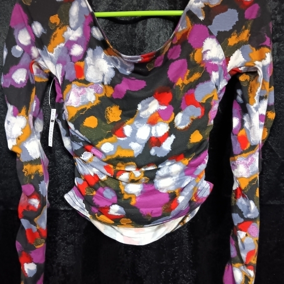NWT Colorful open edit long sleeve crop top size small - Picture 2 of 6